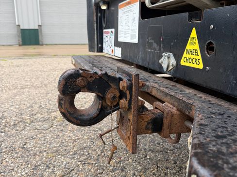 Used 2010 GMC Savana 3500 Extended RWD image 8