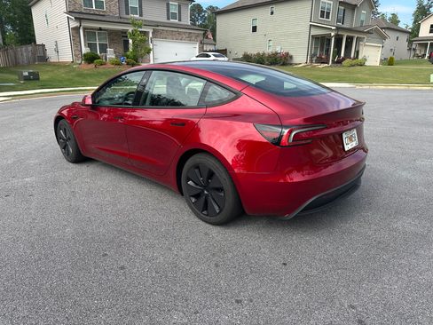 Used 2024 Tesla Model 3 Standard Range RWD image 9