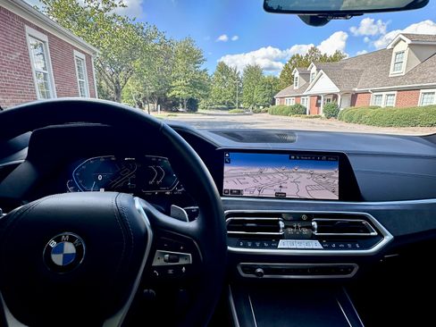 Used 2023 BMW X5 xDrive45e w/ Luxury Seating Package image 13