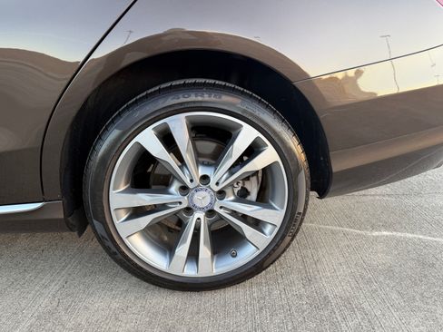 Used 2017 Mercedes-Benz C 300 Sedan image 28