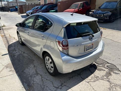 Used 2014 Toyota Prius C Two FWD image 9
