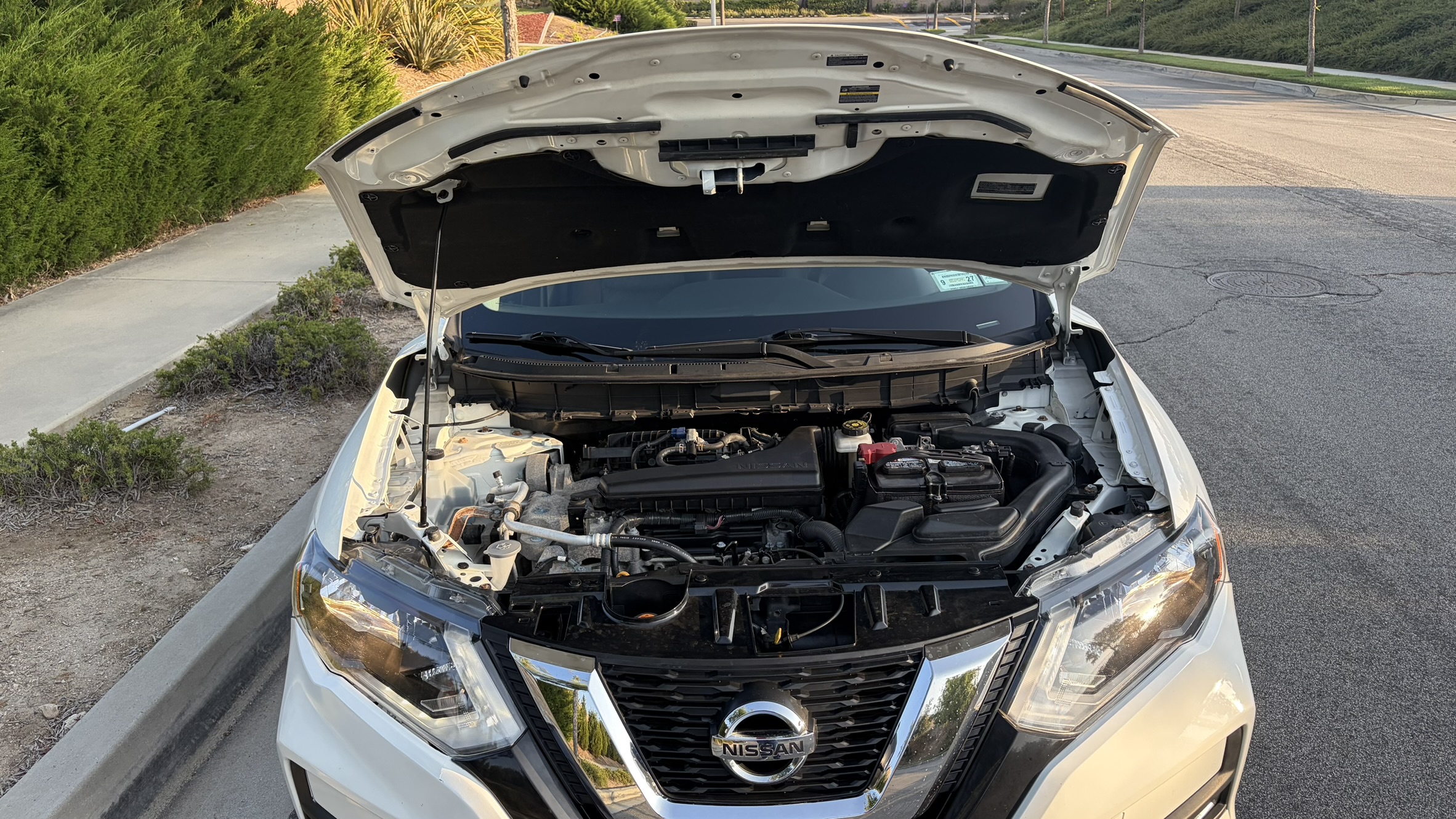 Used 2017 Nissan Rogue SV w/ SV Premium Package AWD/4WD image 24