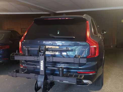 Used 2020 Volvo XC90 T6 Momentum w/ Protection Package Premier image 11