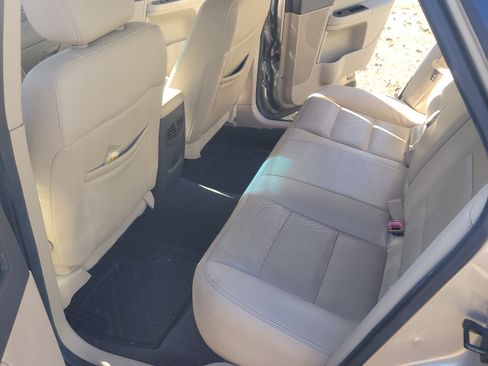 Used 2008 Ford Taurus Limited image 13