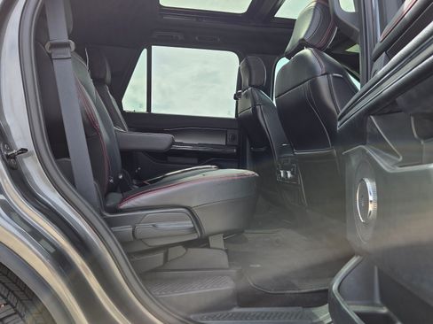 Used 2019 Ford Expedition Limited w/ Equipment Group 303A image 13