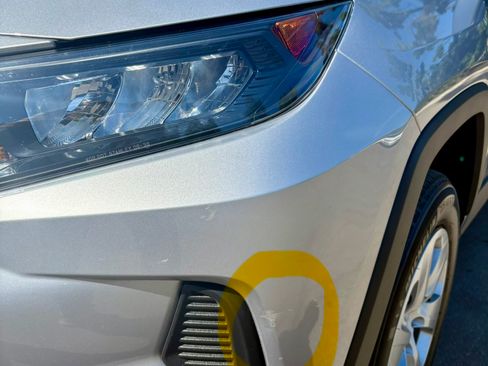 Used 2021 Toyota RAV4 LE image 19