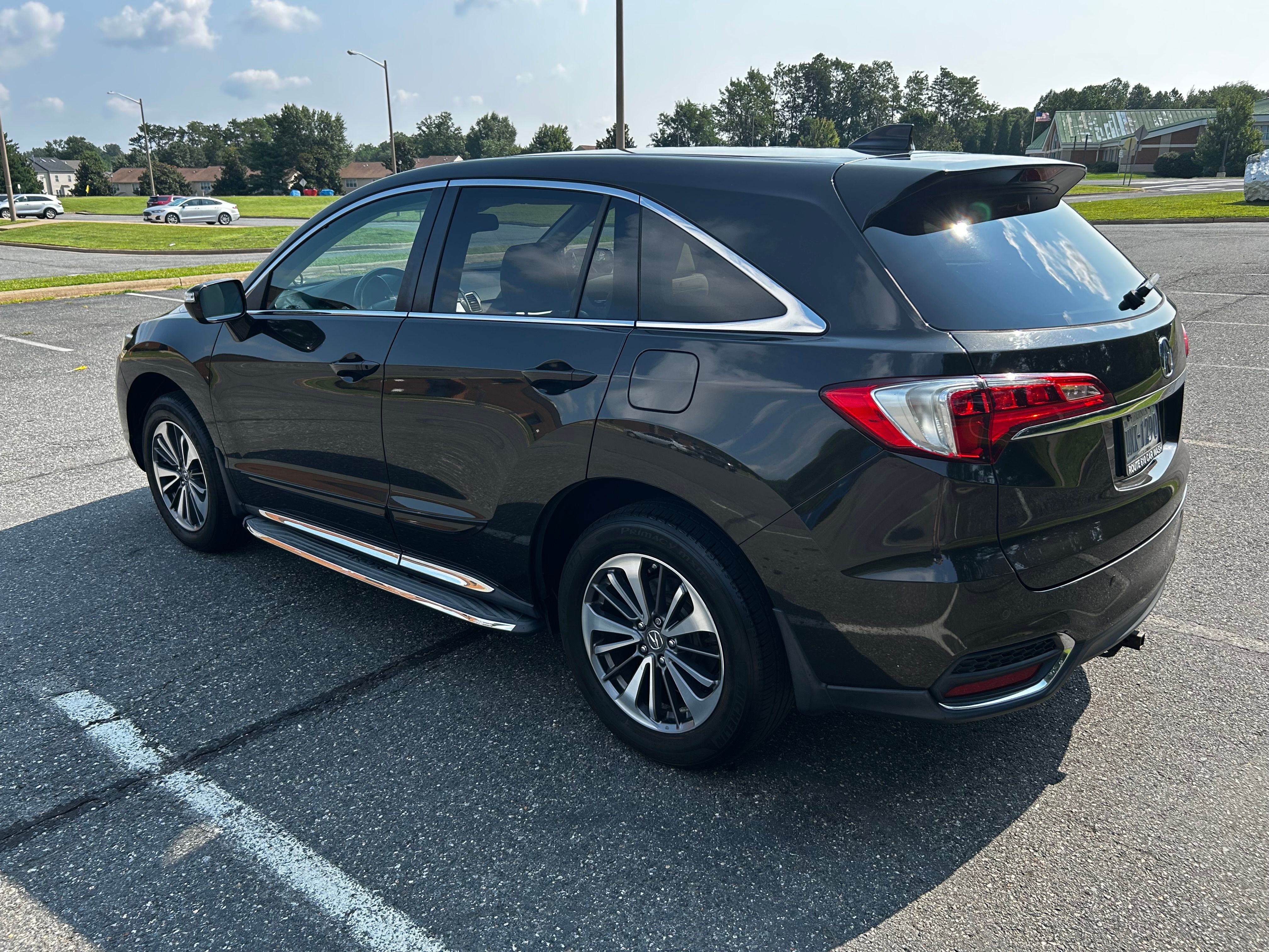 Used 2016 Acura RDX w/ Advance Package AWD/4WD image 4