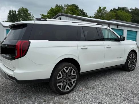 Used 2026 Ford Expedition Max Platinum w/ Platinum Ultimate Package AWD/4WD image 5
