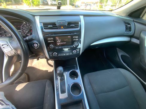 Used 2014 Nissan Altima 2.5 SV FWD image 12