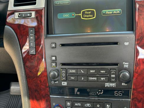 Used 2007 Cadillac Escalade EXT w/ Information Package image 9