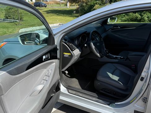 Used 2013 Hyundai Sonata Limited image 13