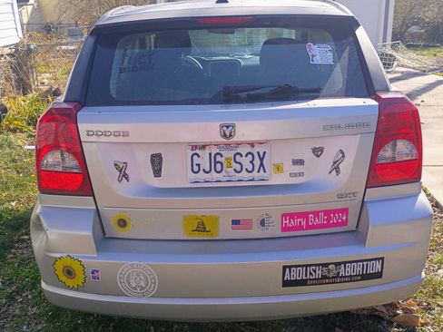 Used 2010 Dodge Caliber SXT image 12