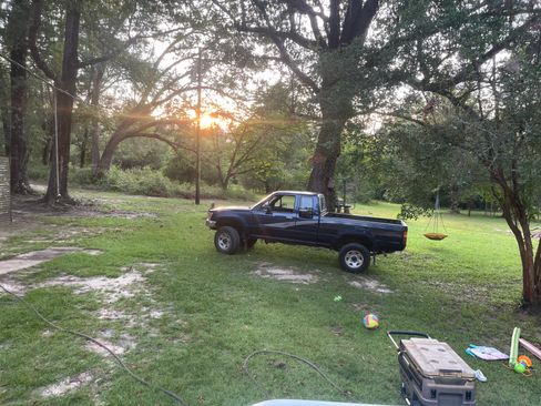 Used 1993 Toyota Pickup Deluxe AWD/4WD image 1