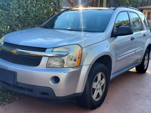 Used 2009 Chevrolet Equinox LS image 2