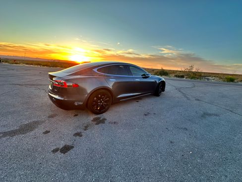 Used 2017 Tesla Model S 100D AWD/4WD image 24