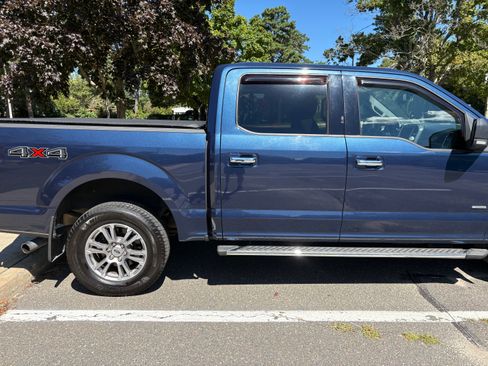 Used 2015 Ford F150 XLT w/ Equipment Group 302A Luxury image 8