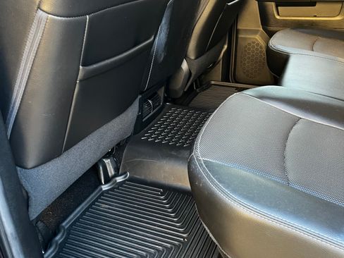 Used 2014 RAM 2500 Laramie w/ Cold Weather Group image 11