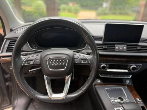 Used 2018 Audi Q5 2.0T Premium Plus w/ Premium Plus Package image 10