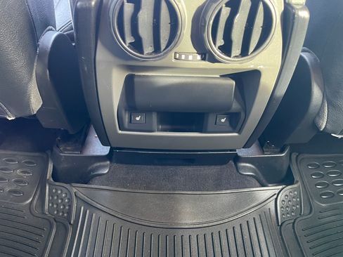 Used 2006 Land Rover LR3 HSE image 25