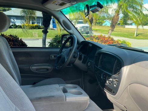 Used 2002 Toyota Tundra SR5 image 9