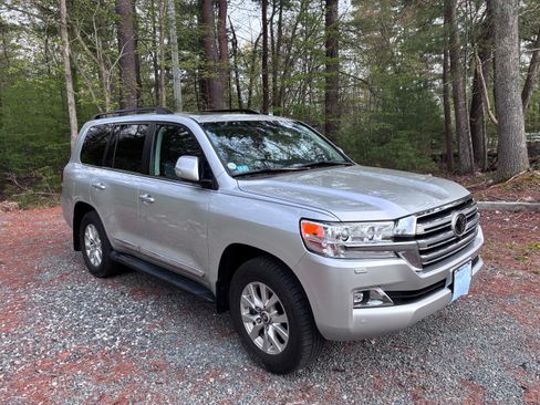Used 2021 Toyota Land Cruiser AWD/4WD image 2