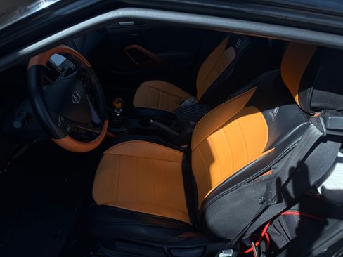 Used 2016 Hyundai Veloster Turbo w/ Option Group 04 image 9