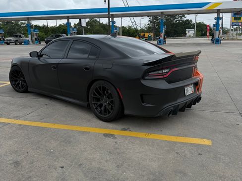 Used 2023 Dodge Charger R/T w/ Blacktop Package RWD image 4