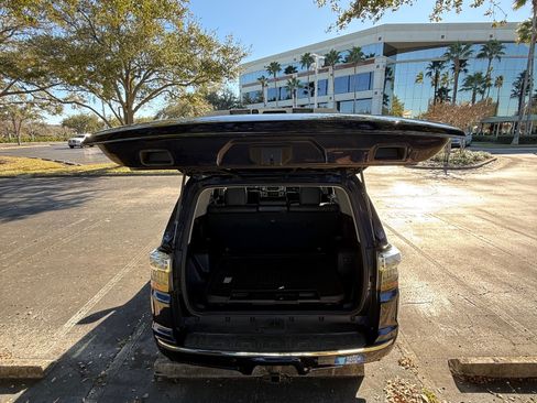 Used 2016 Toyota 4Runner Limited image 27