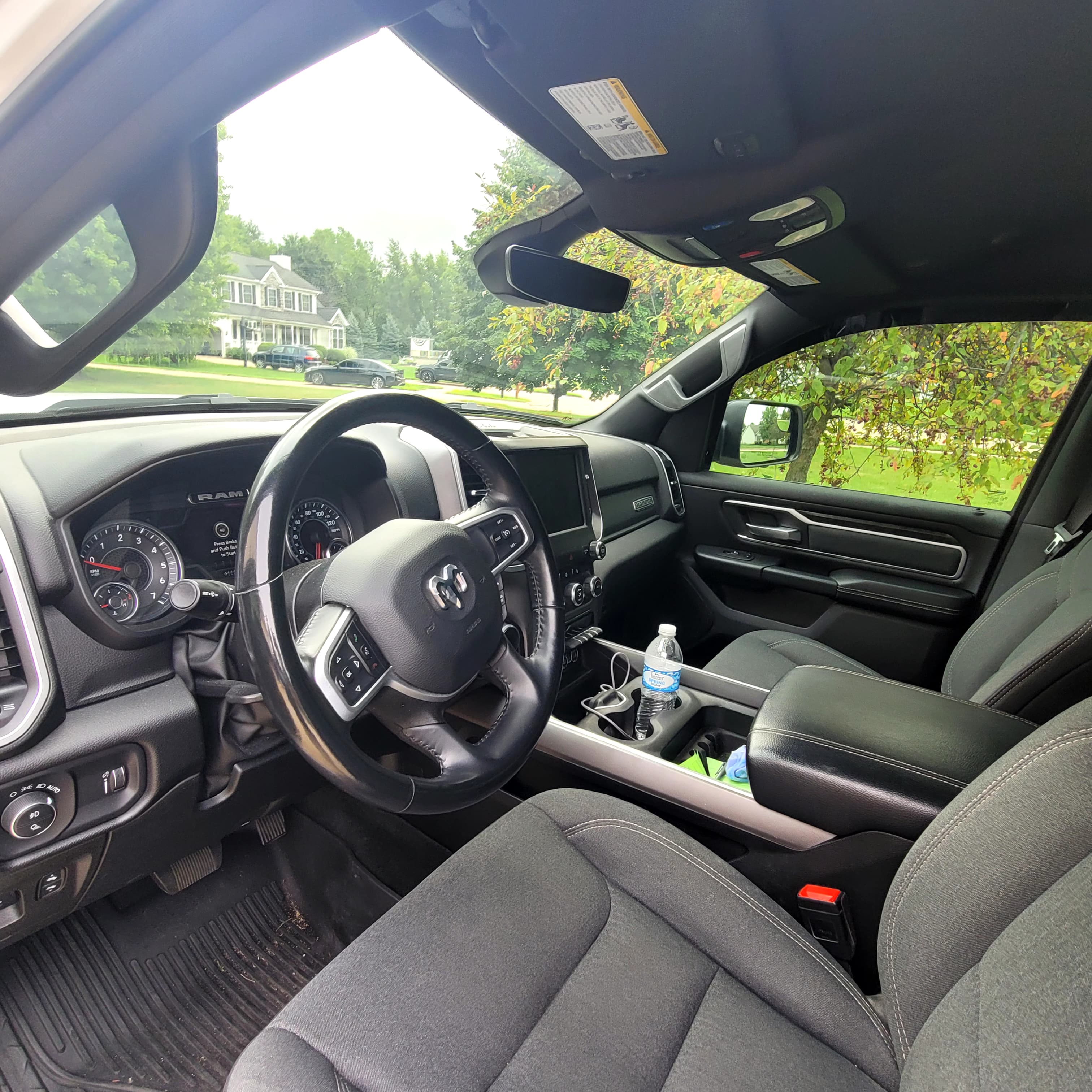 Used 2023 RAM 1500 Big Horn AWD/4WD image 6