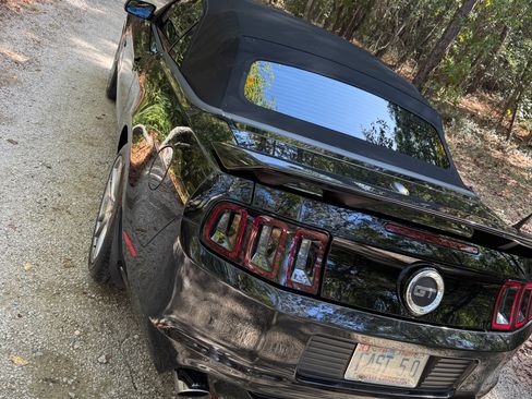 Used 2014 Ford Mustang GT Premium w/ Brembo Brake Package image 4