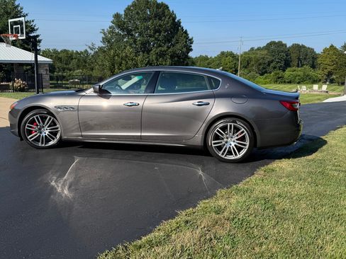 Used 2016 Maserati Quattroporte S Q4 AWD/4WD image 1
