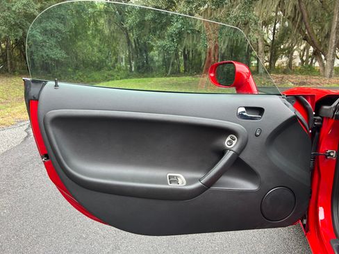 Used 2007 Pontiac Solstice GXP w/ Premium Package image 26