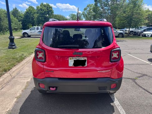 Used 2015 Jeep Renegade Trailhawk AWD/4WD image 13