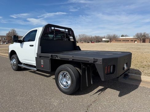 Used 2024 RAM 3500 Tradesman w/ Chrome Appearance Group image 6