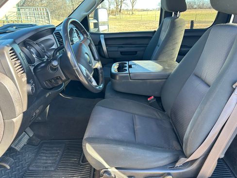 Used 2013 Chevrolet Silverado 3500 LT w/ Interior Plus Package image 12