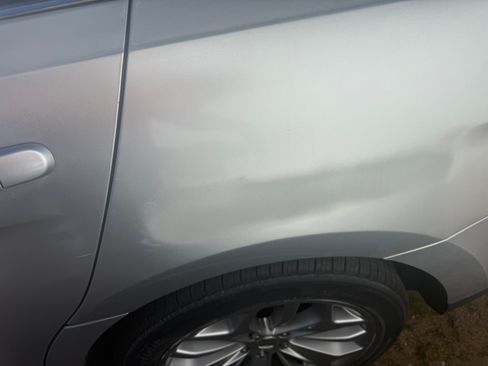 Used 2013 Ford Taurus Limited image 16