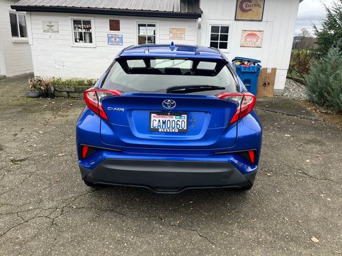 Used 2019 Toyota C-HR LE image 11