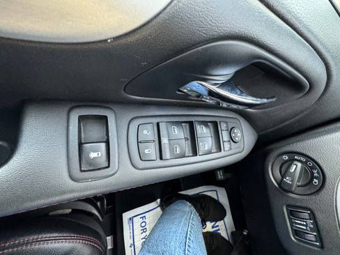 Used 2014 Dodge Grand Caravan R/T w/ Safety Sphere Group image 15