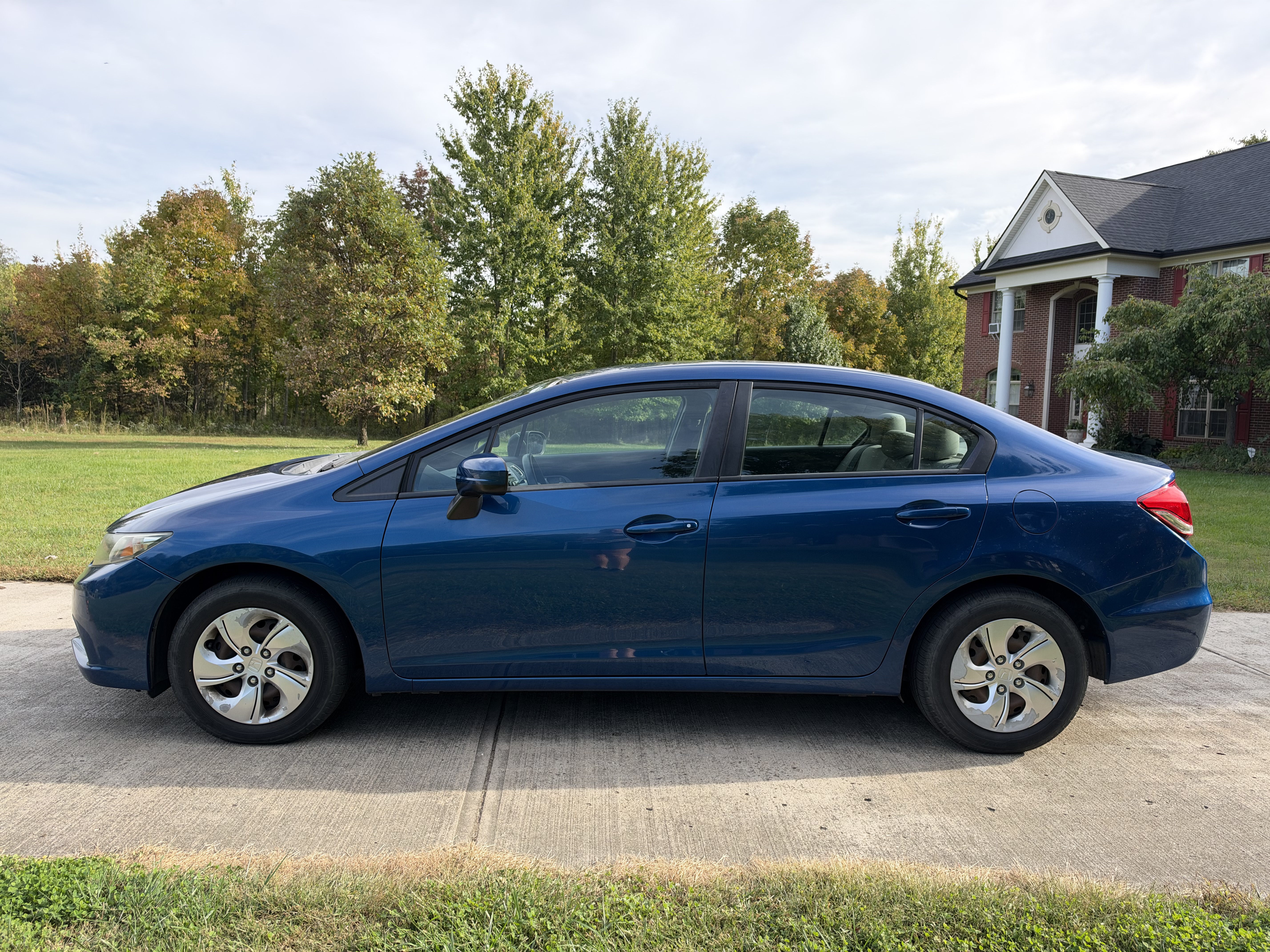 Used 2014 Honda Civic LX image 2