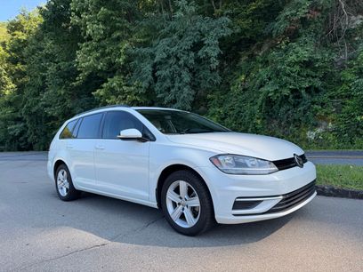 Used 2018 Volkswagen Golf SE