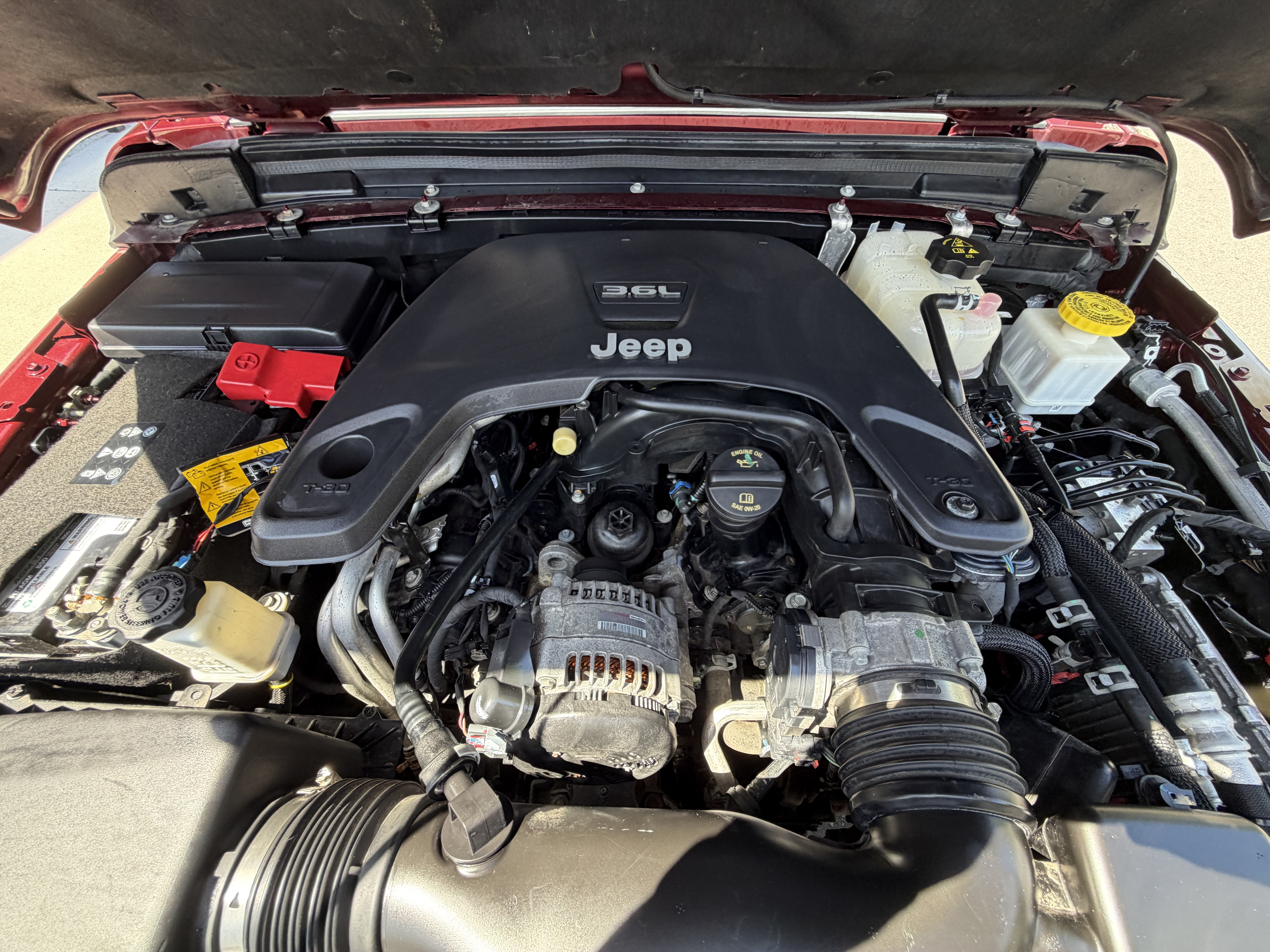 Used 2021 Jeep Gladiator Sport AWD/4WD image 10