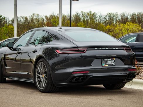 Used 2017 Porsche Panamera 4S AWD/4WD image 5