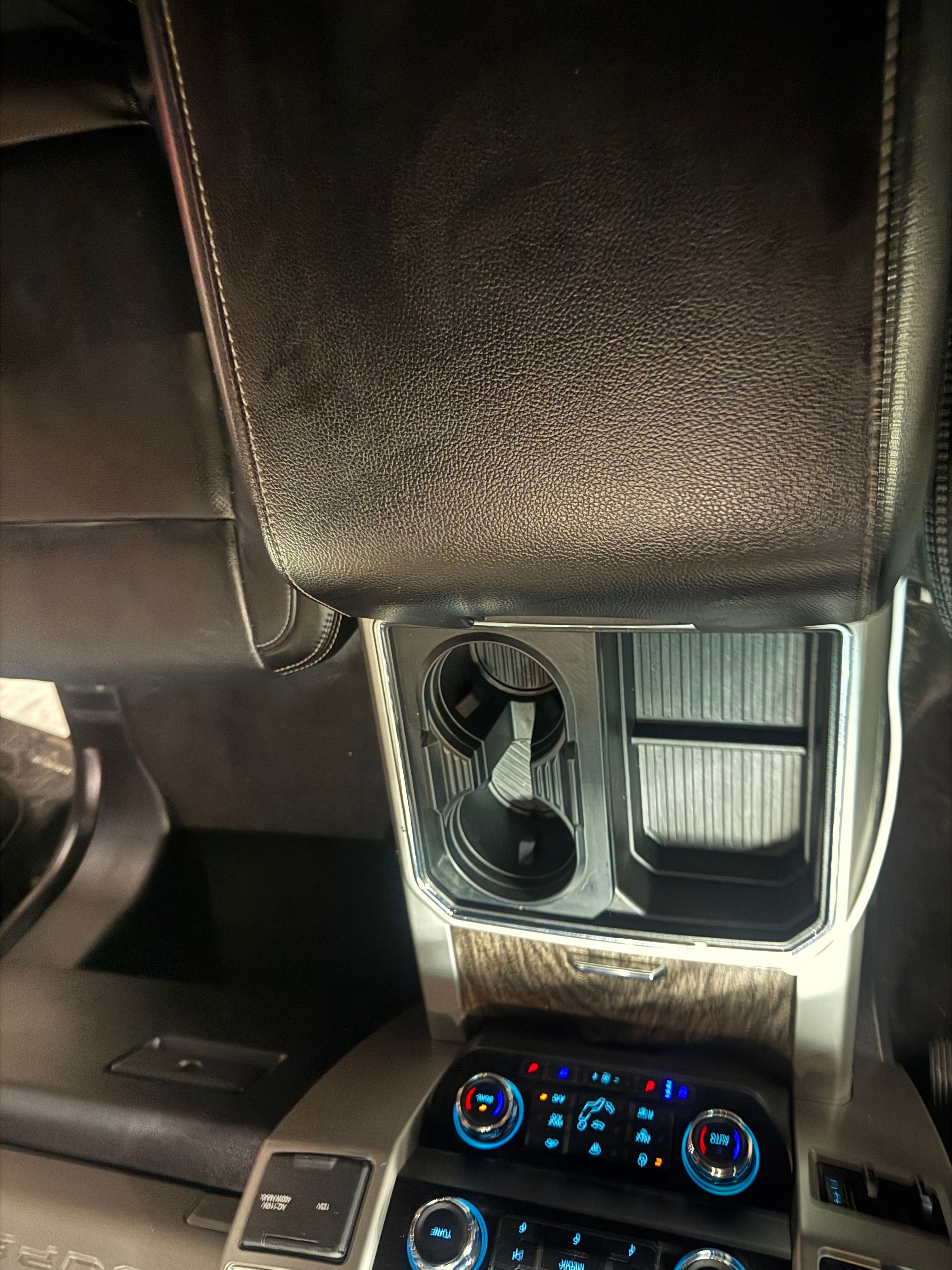 Used 2019 Ford F250 Lariat w/ Lariat Value Package AWD/4WD image 9