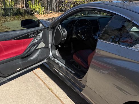 Used 2021 INFINITI Q60 Red Sport 400 w/ Proactive Package image 9