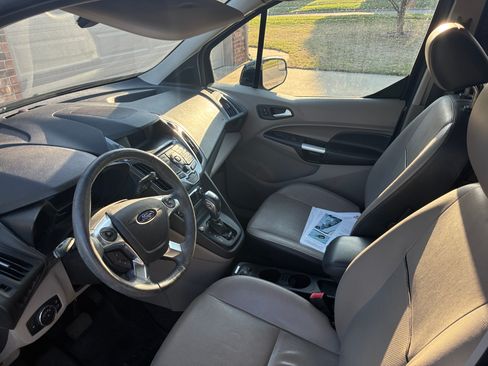Used 2014 Ford Transit Connect Titanium image 6