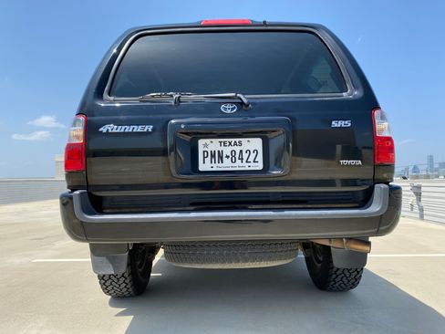 Used 2002 Toyota 4Runner SR5 RWD image 10