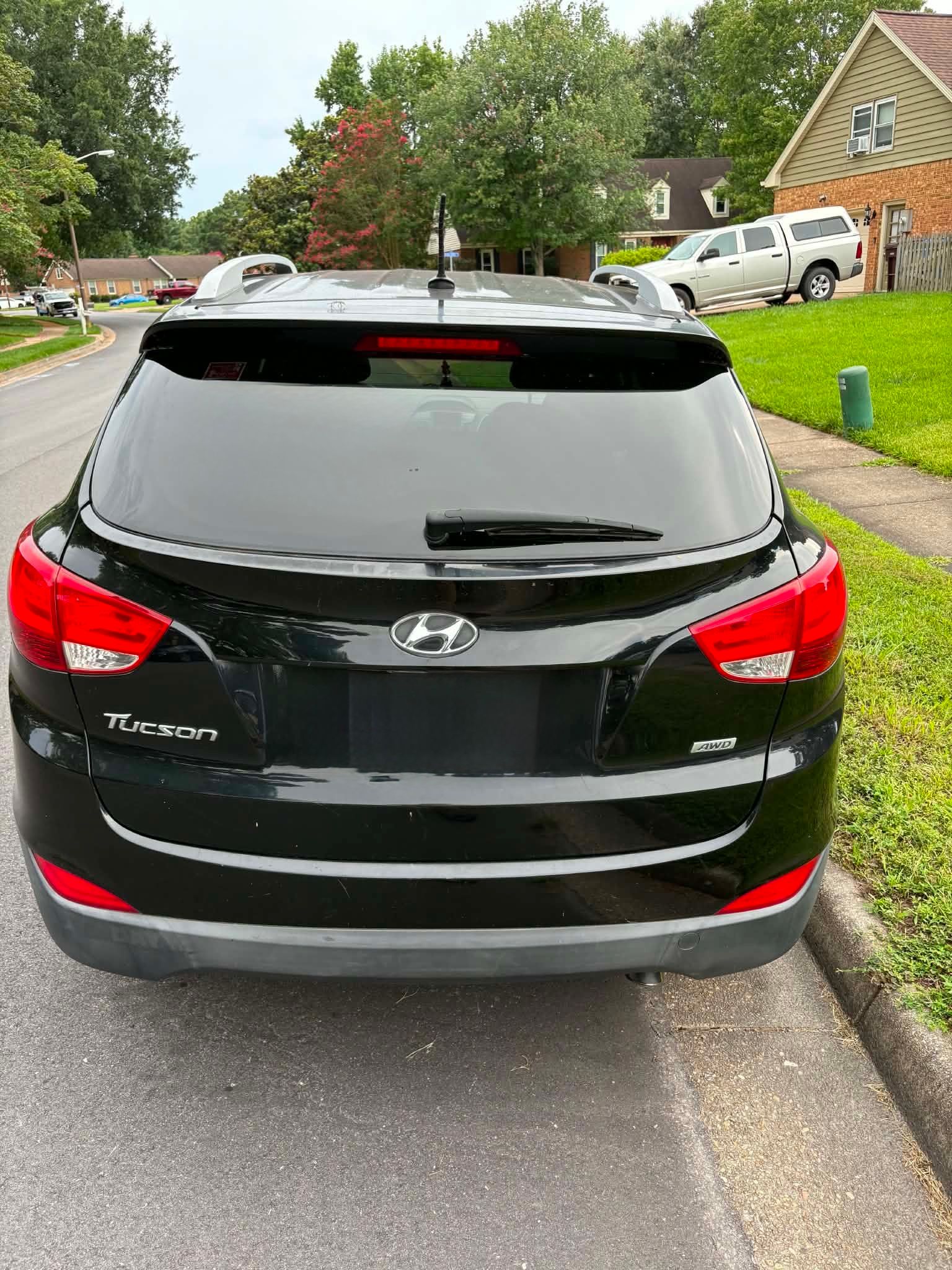 Used 2015 Hyundai Tucson SE AWD/4WD image 2