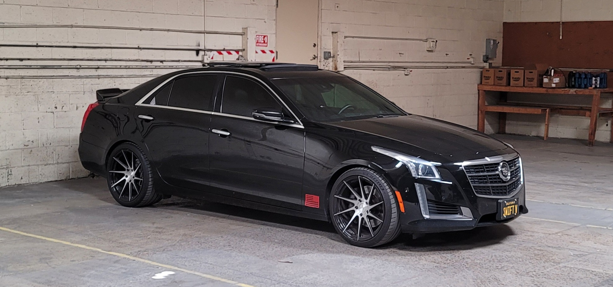 Used 2014 Cadillac CTS Vsport Premium RWD image 2