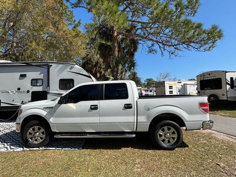 Used 2012 Ford F150 XLT w/ XLT Chrome Pkg image 10