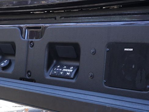 Used 2022 GMC Sierra 1500 AT4X image 22